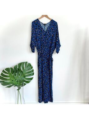 Eloquii Elements Blue Leopard Print Jumpsuit Size 16 V-Neck Short Sleeve Belted